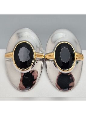 ✨2/$10✨ Silver and Gold Tone Metal Earrings Black Oval Stone Vintage Style